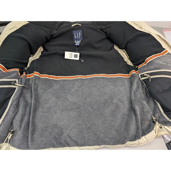 GAP Men's Down Puffer Vest Size M Beige Cream Full Zip Outdoor Layering Ripstop - Picture 6 of 14